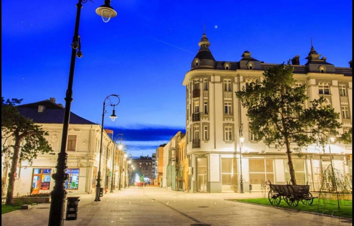 Galla Old Town Center Craiova Exterior photo